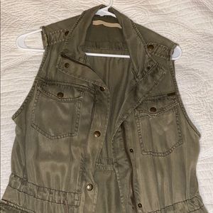 Army green vest